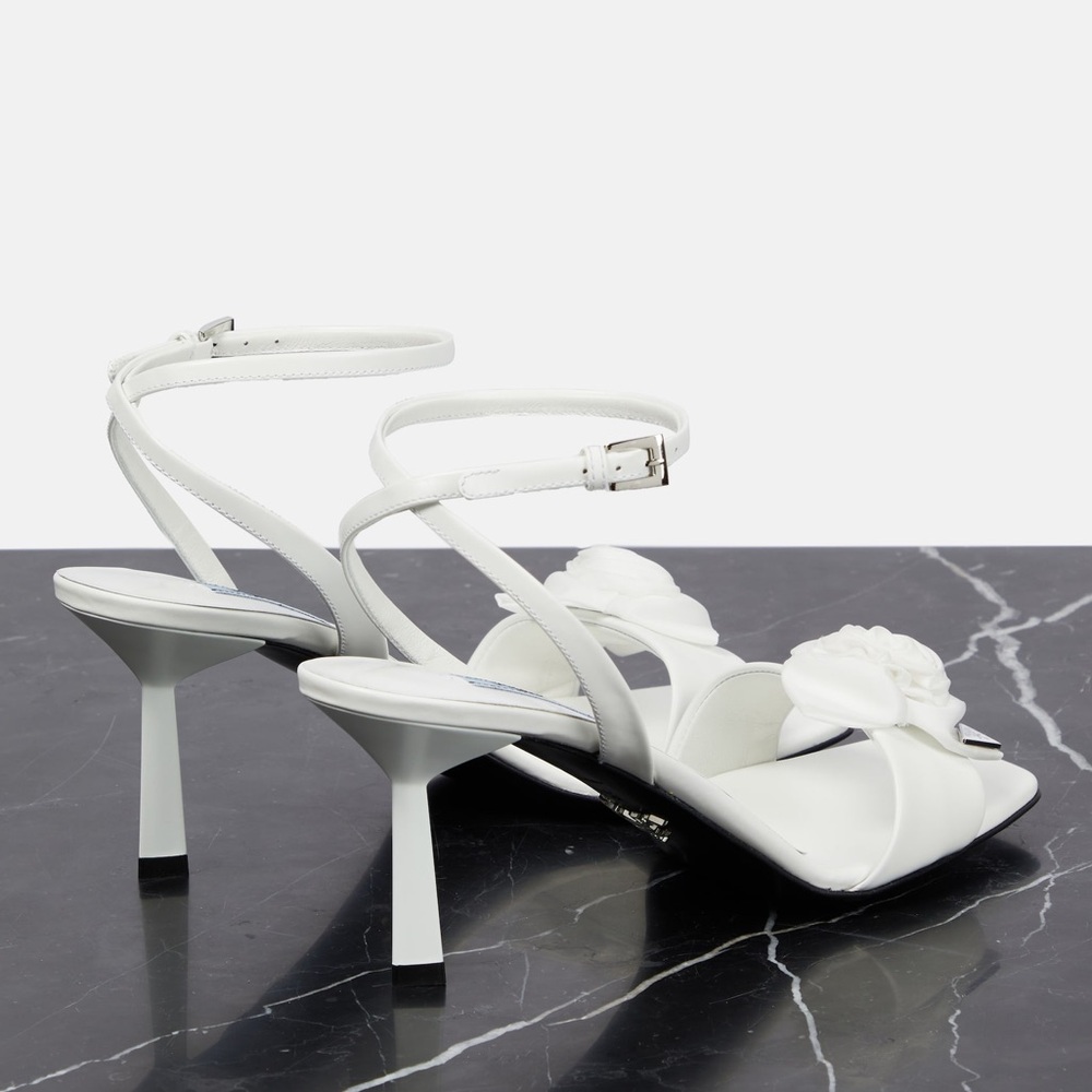 EUC PRADA Rosette leather sandals 41 - Picture 5 of 15